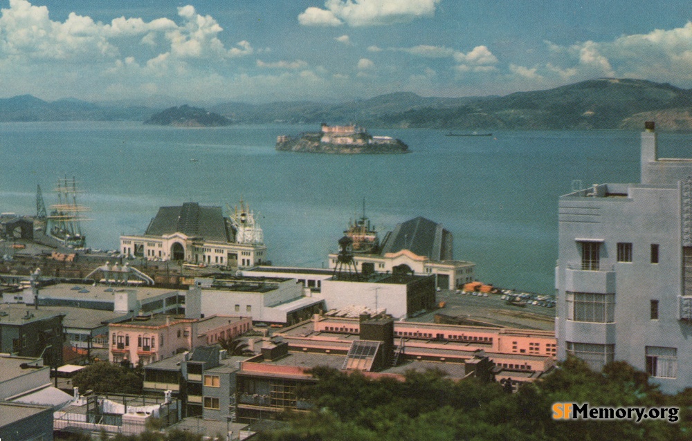 Alcatraz from SF