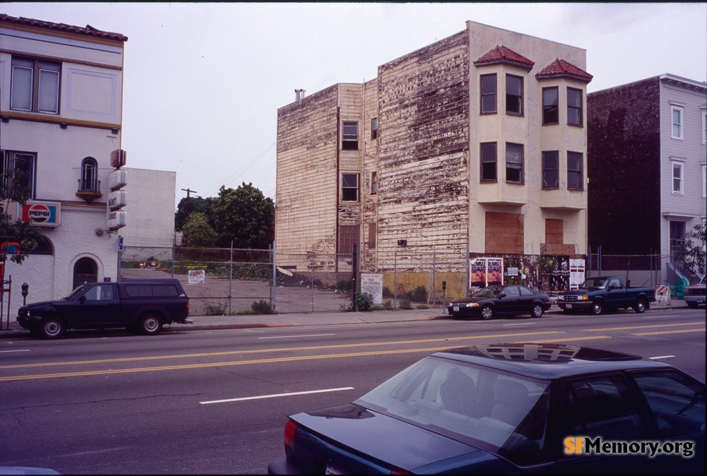 Valencia near 18th