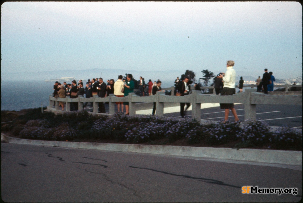 Golden Gate Bridge Plaza